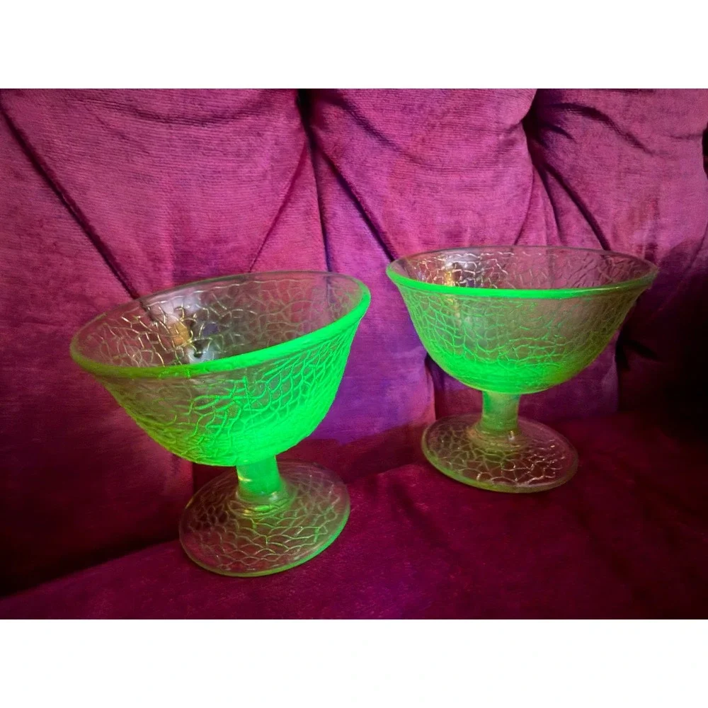 L.E. Smith By Cracky Canary Yellow Vaseline Uranium Glass Sherbet Cups Set of 2
